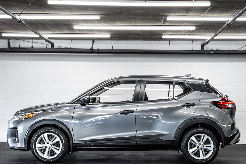 Used 2024 Nissan Kicks S image 2