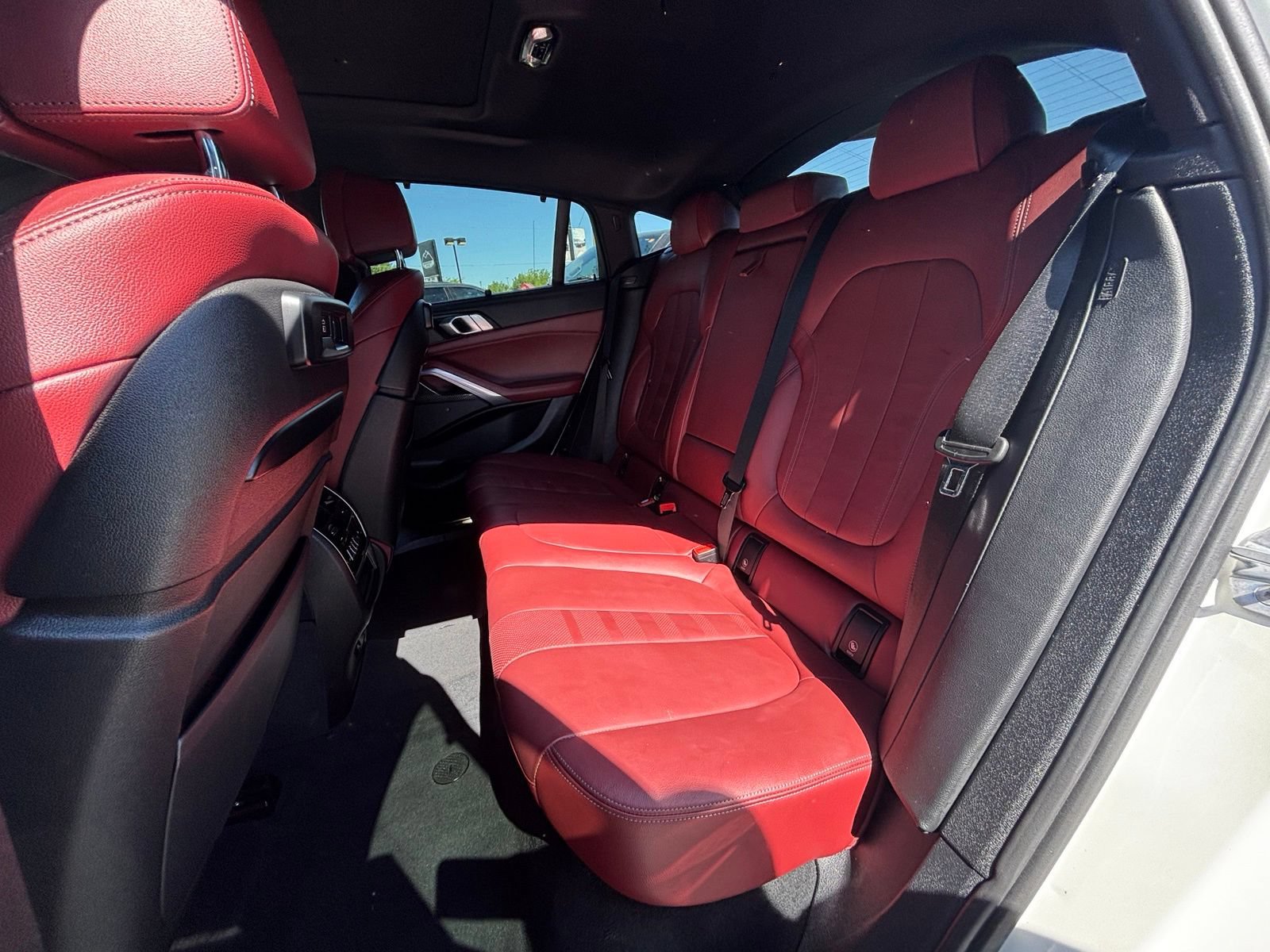 Used 2020 BMW X6 xDrive40i AWD/4WD image 16