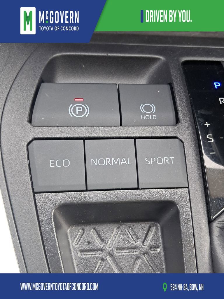 Used 2025 Toyota RAV4 XLE Premium image 24