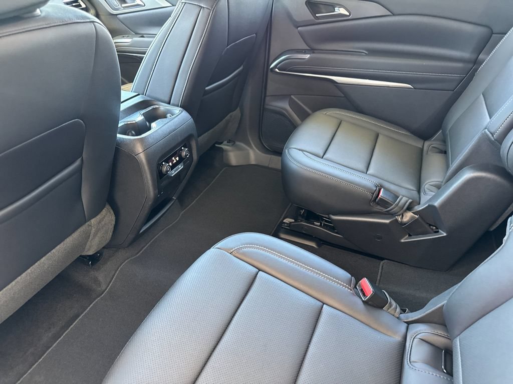 New 2026 Chevrolet Traverse LT FWD image 11