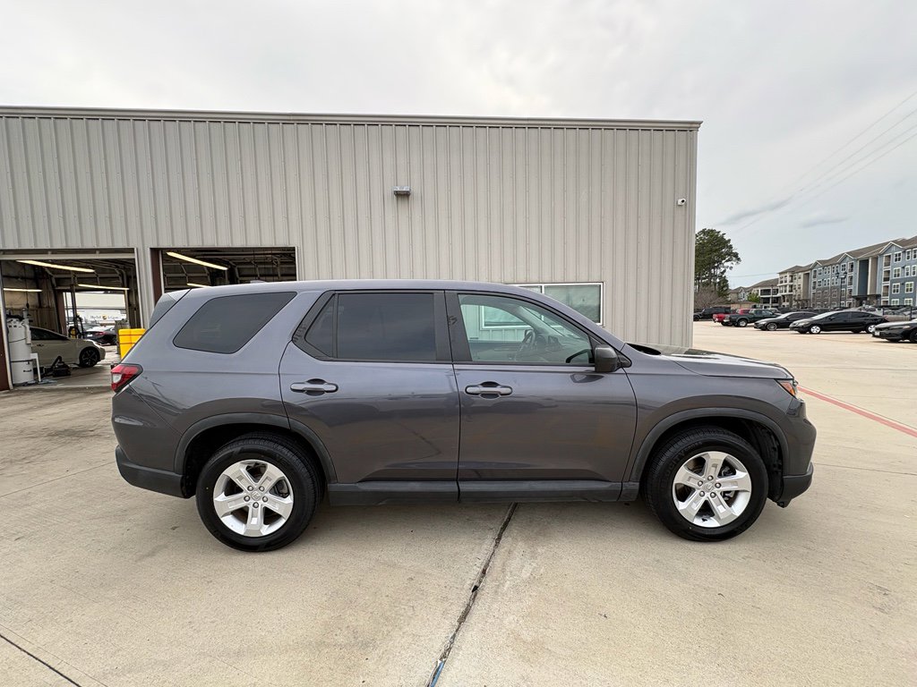 Certified 2023 Honda Pilot LX image 9