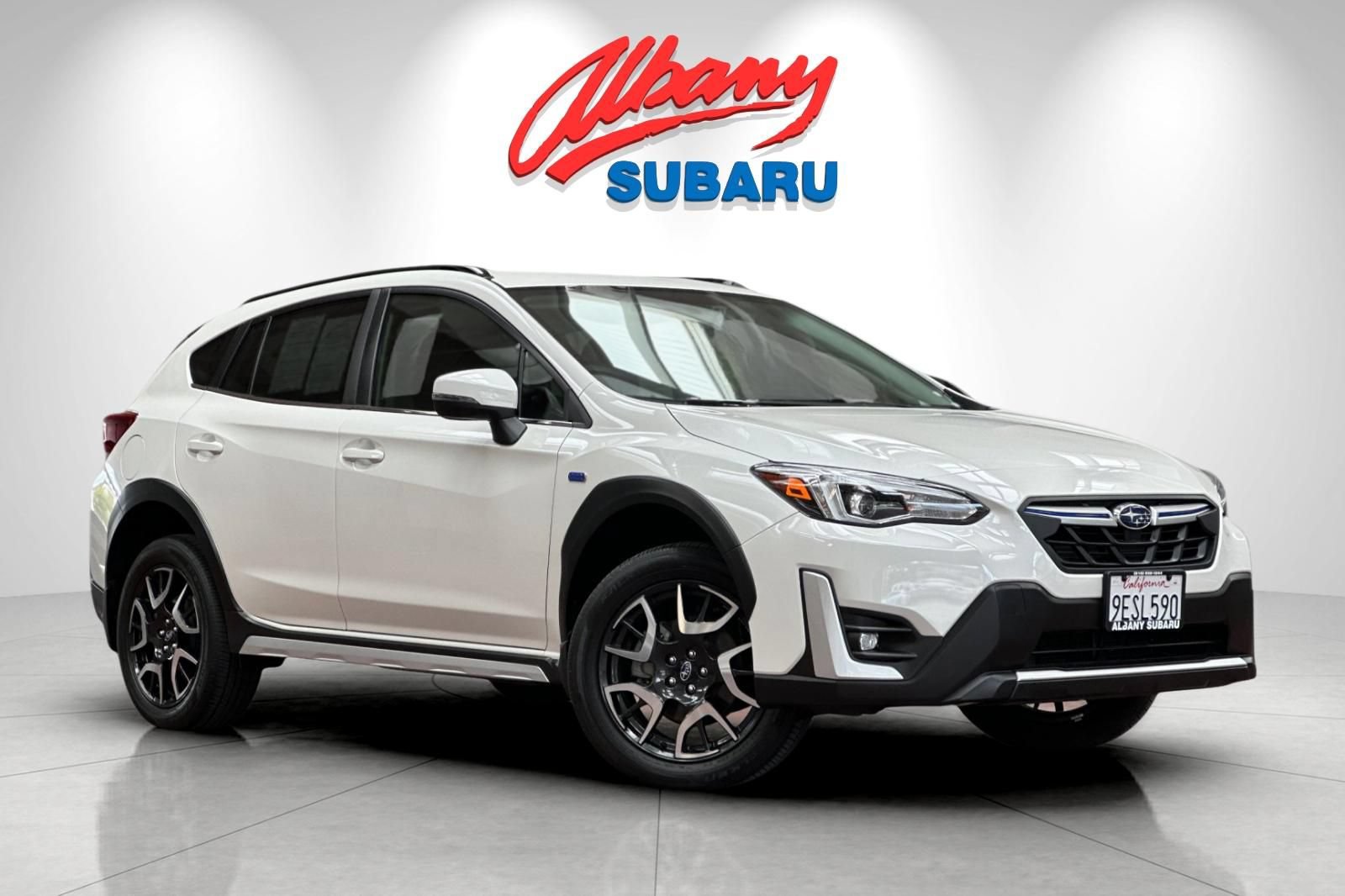 Used 2023 Subaru Crosstrek Hybrid AWD/4WD image 2