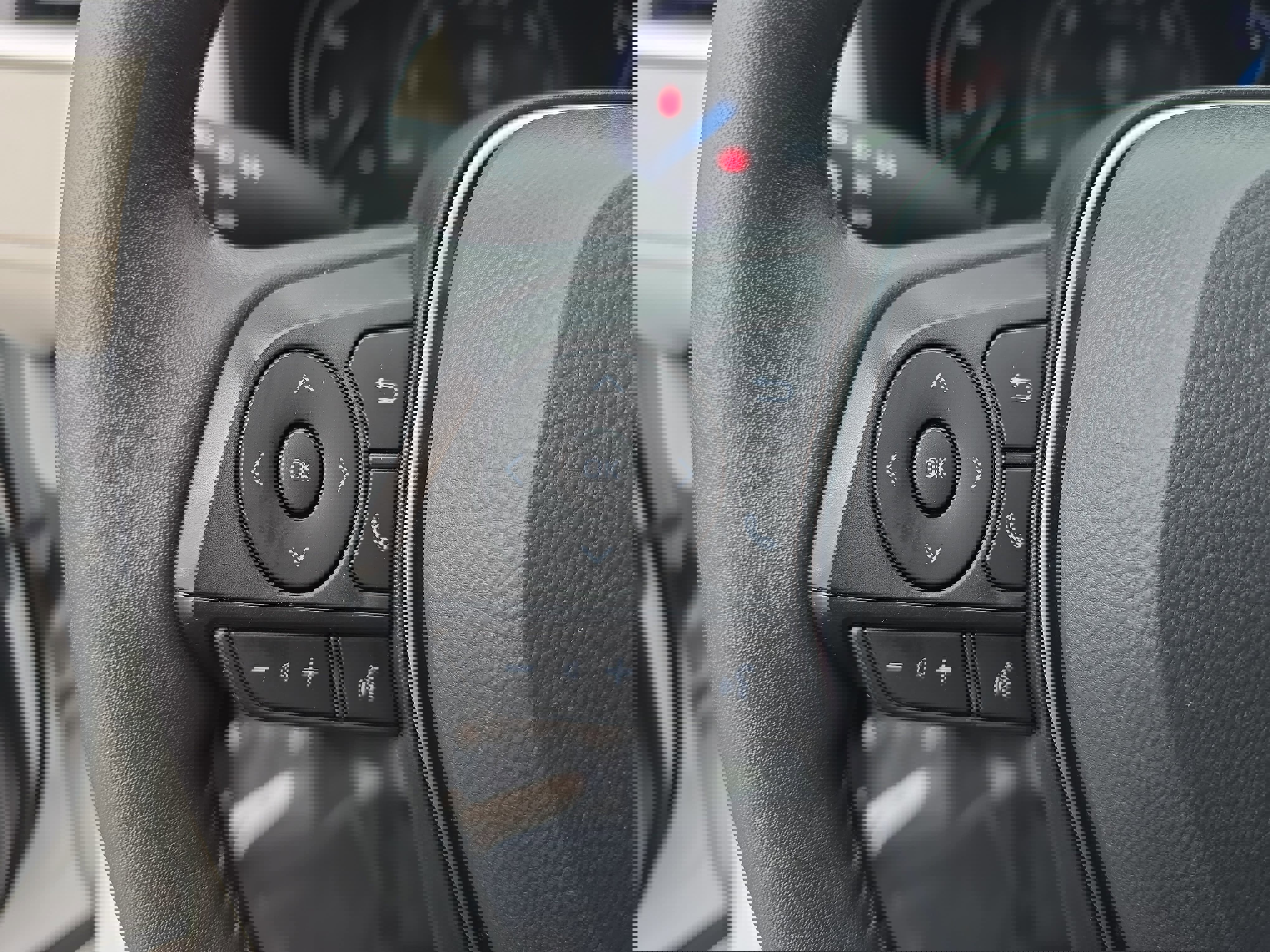 Used 2024 Toyota RAV4 XLE w/ Convenience Package image 16