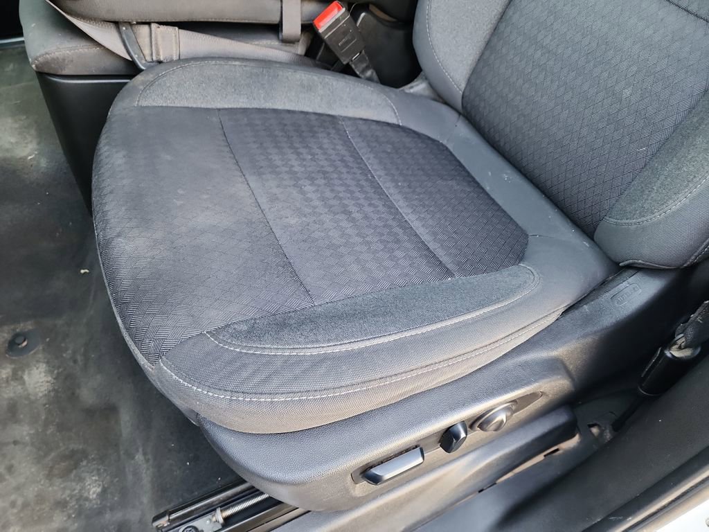 Used 2023 Chevrolet Silverado 2500 LT w/ Convenience Package image 15