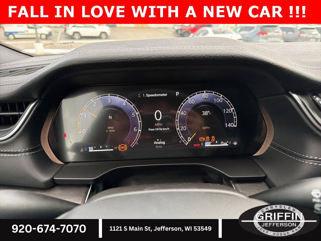 New 2025 Jeep Grand Cherokee Limited w/ Black Appearance Package image 23