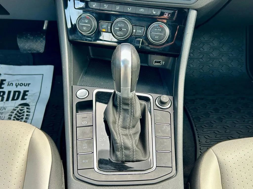 Used 2019 Volkswagen Jetta R-Line image 23