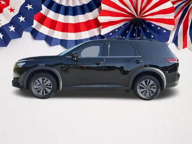 Certified 2025 Nissan Pathfinder SV w/ SV Premium Package FWD image 22