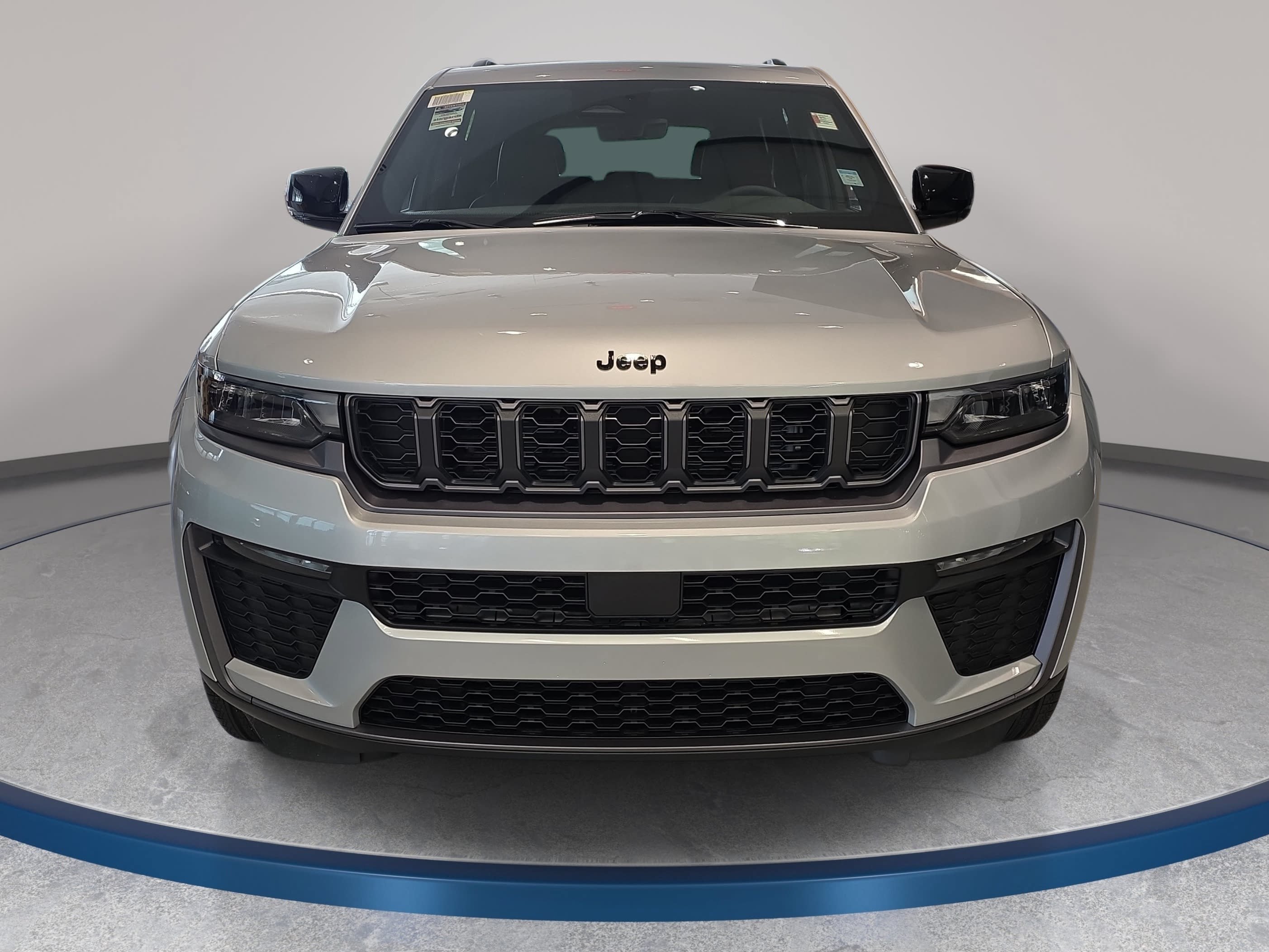 New 2026 Jeep Grand Cherokee Limited w/ Limited Altitude Package AWD/4WD image 2