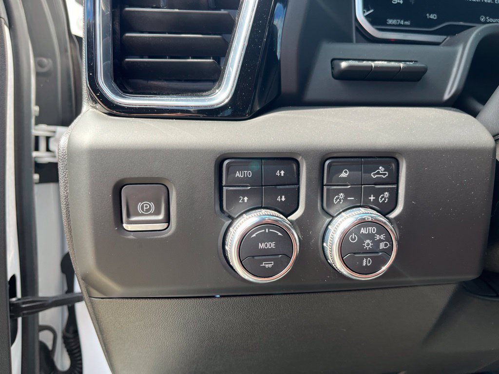 Used 2023 GMC Sierra 1500 Denali Ultimate AWD/4WD image 15