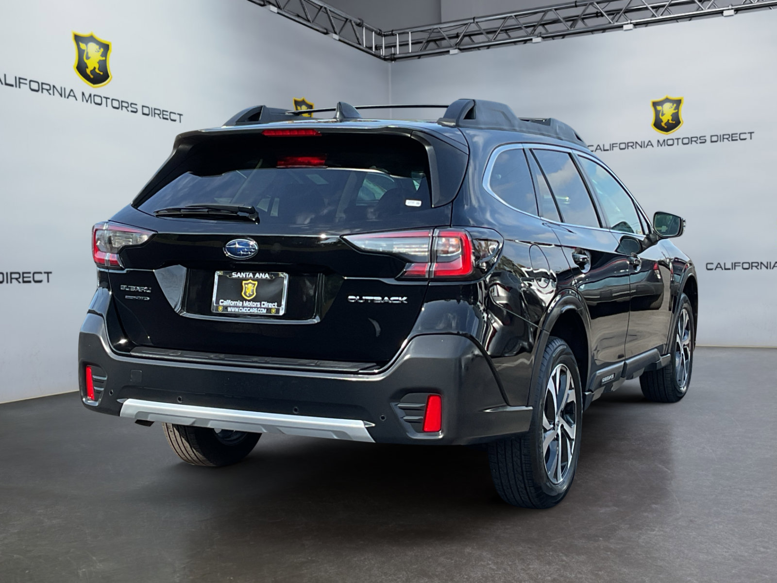 Used 2020 Subaru Outback Limited w/ Tech Package 2 AWD/4WD image 5