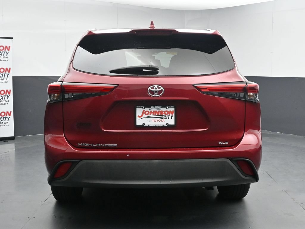Used 2020 Toyota Highlander XLE FWD image 7