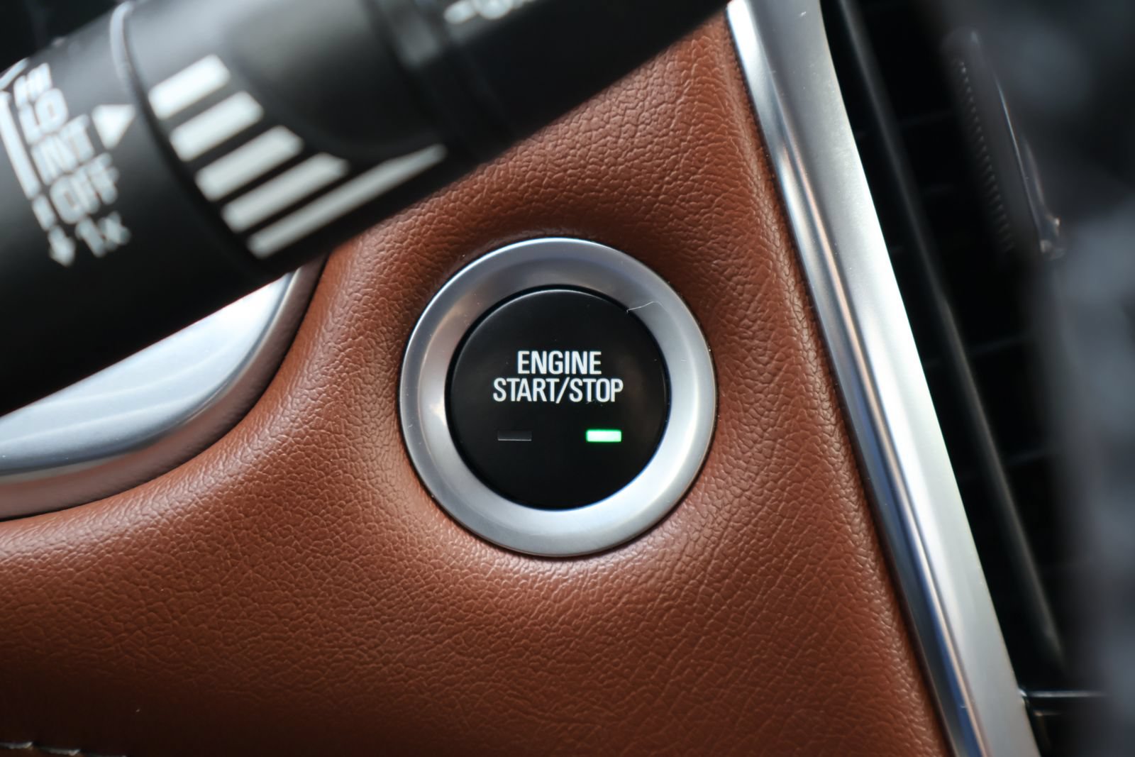 Used 2021 Chevrolet Traverse High Country FWD image 28