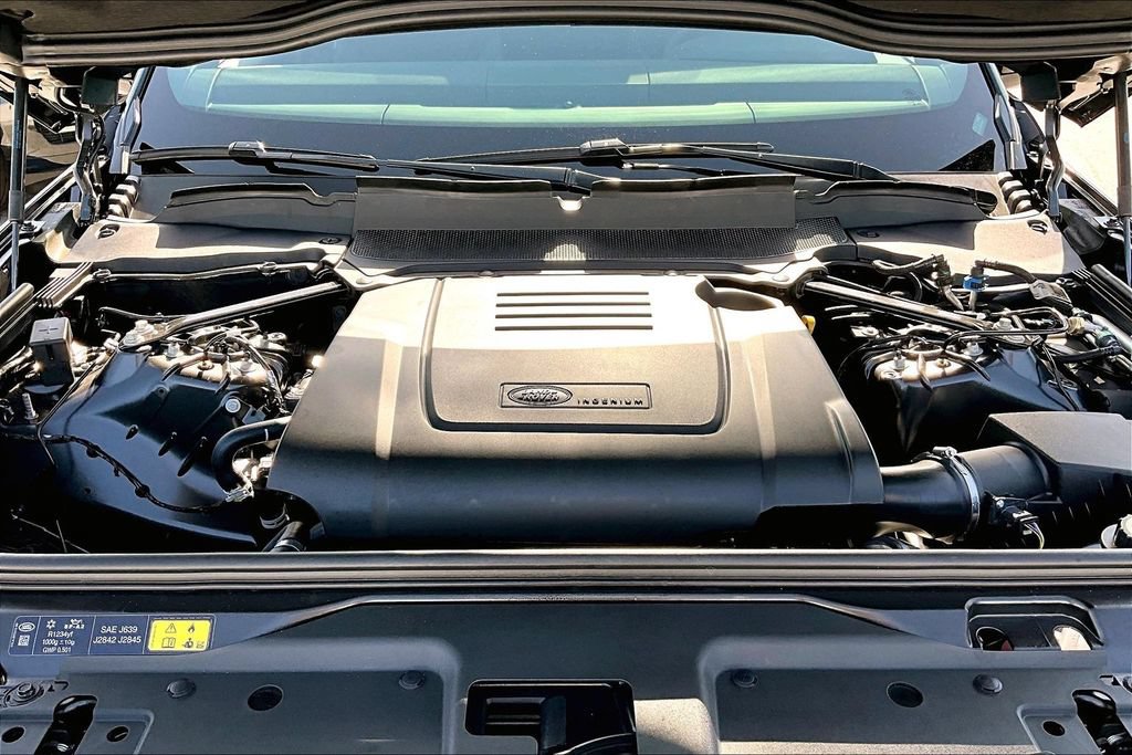 New 2026 Land Rover Discovery S AWD/4WD image 13