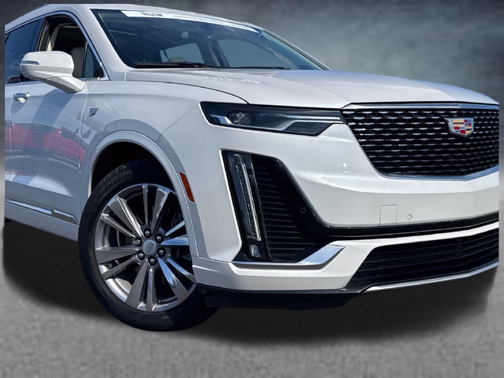 Certified 2024 Cadillac XT6 Premium Luxury w/ LPO, Floor Liner Package AWD/4WD image 3