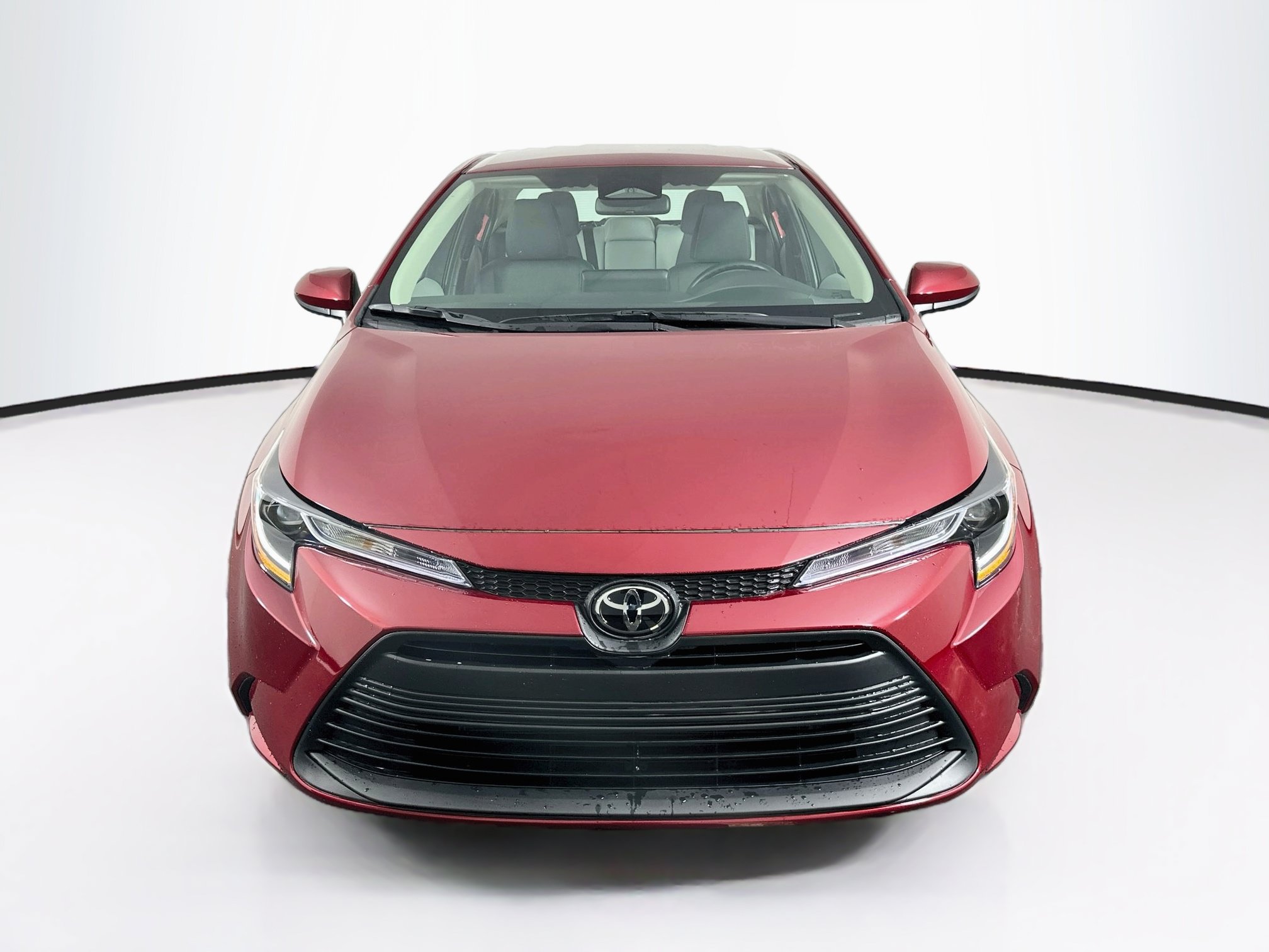 Used 2026 Toyota Corolla LE FWD image 2