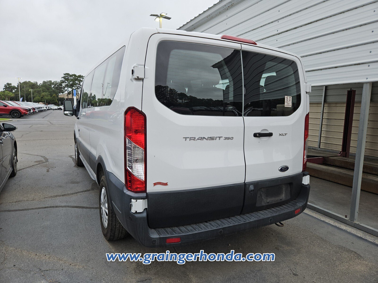 Used 2022 Ford Transit 350 XLT RWD image 9