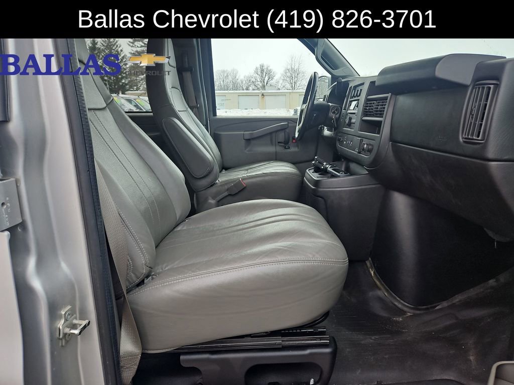 Certified 2016 Chevrolet Express 2500 LS image 27