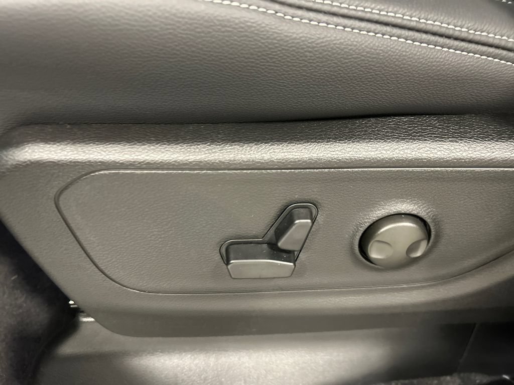 New 2026 RAM 1500 Big Horn AWD/4WD image 17