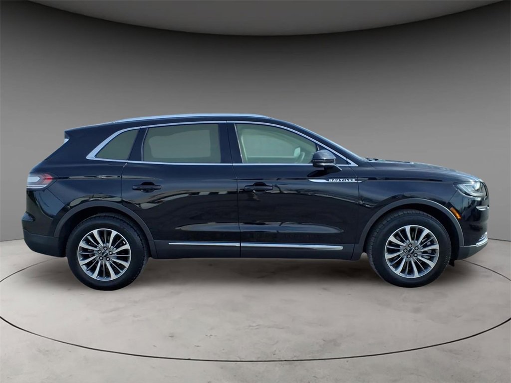 Certified 2023 Lincoln Nautilus FWD image 10