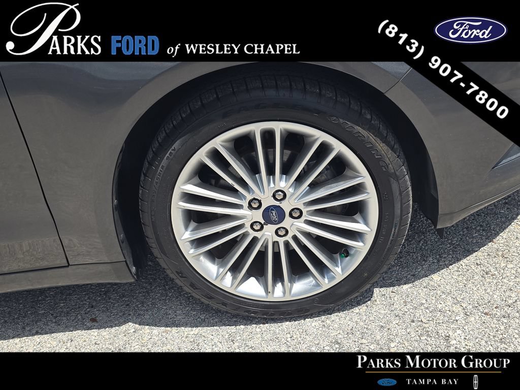 Used 2016 Ford Fusion SE w/ Equipment Group 202A AWD/4WD image 30