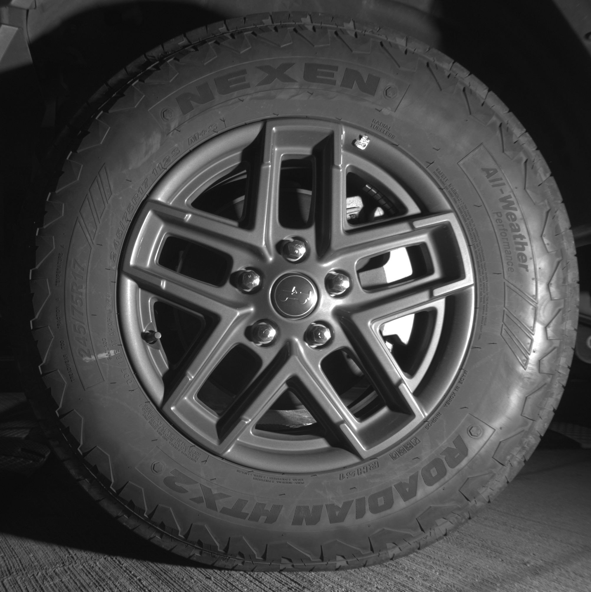 Used 2025 Jeep Wrangler Sport S image 12