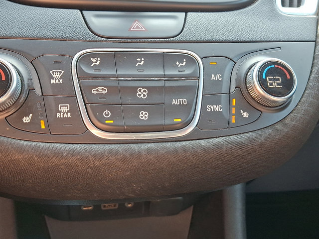 Used 2019 Chevrolet Malibu LT FWD image 22