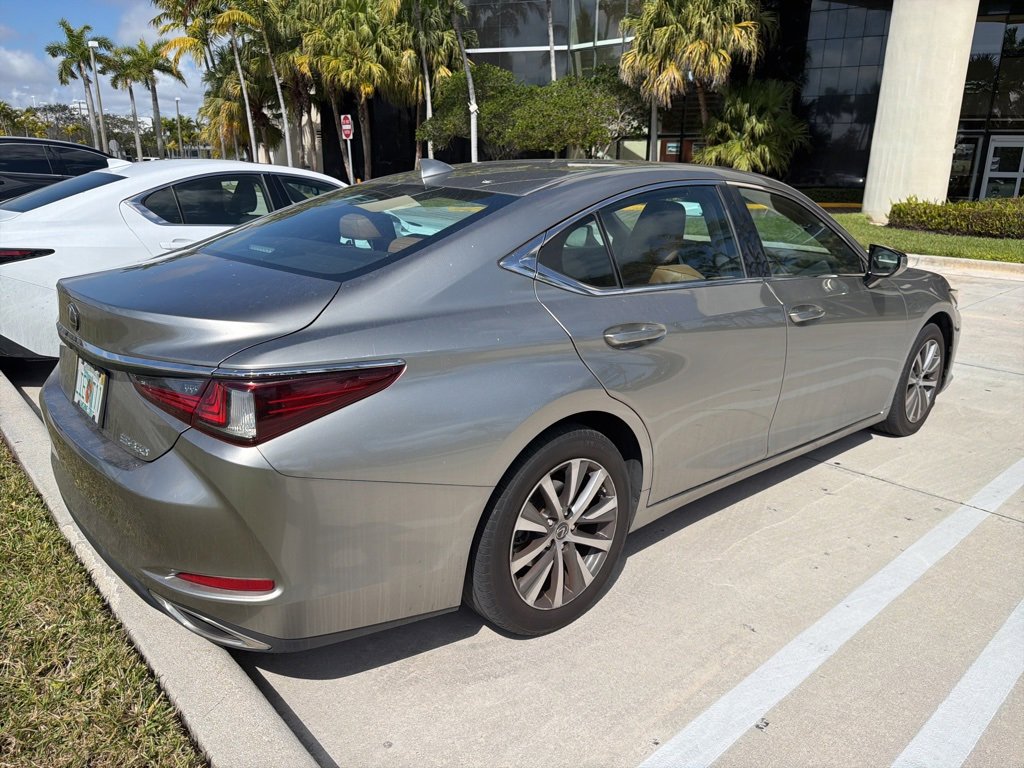 Used 2019 Lexus ES 350 w/ Accessory Package 2 image 11