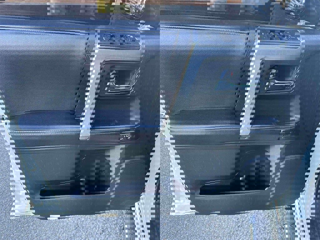 Used 2019 Toyota 4Runner SR5 image 16