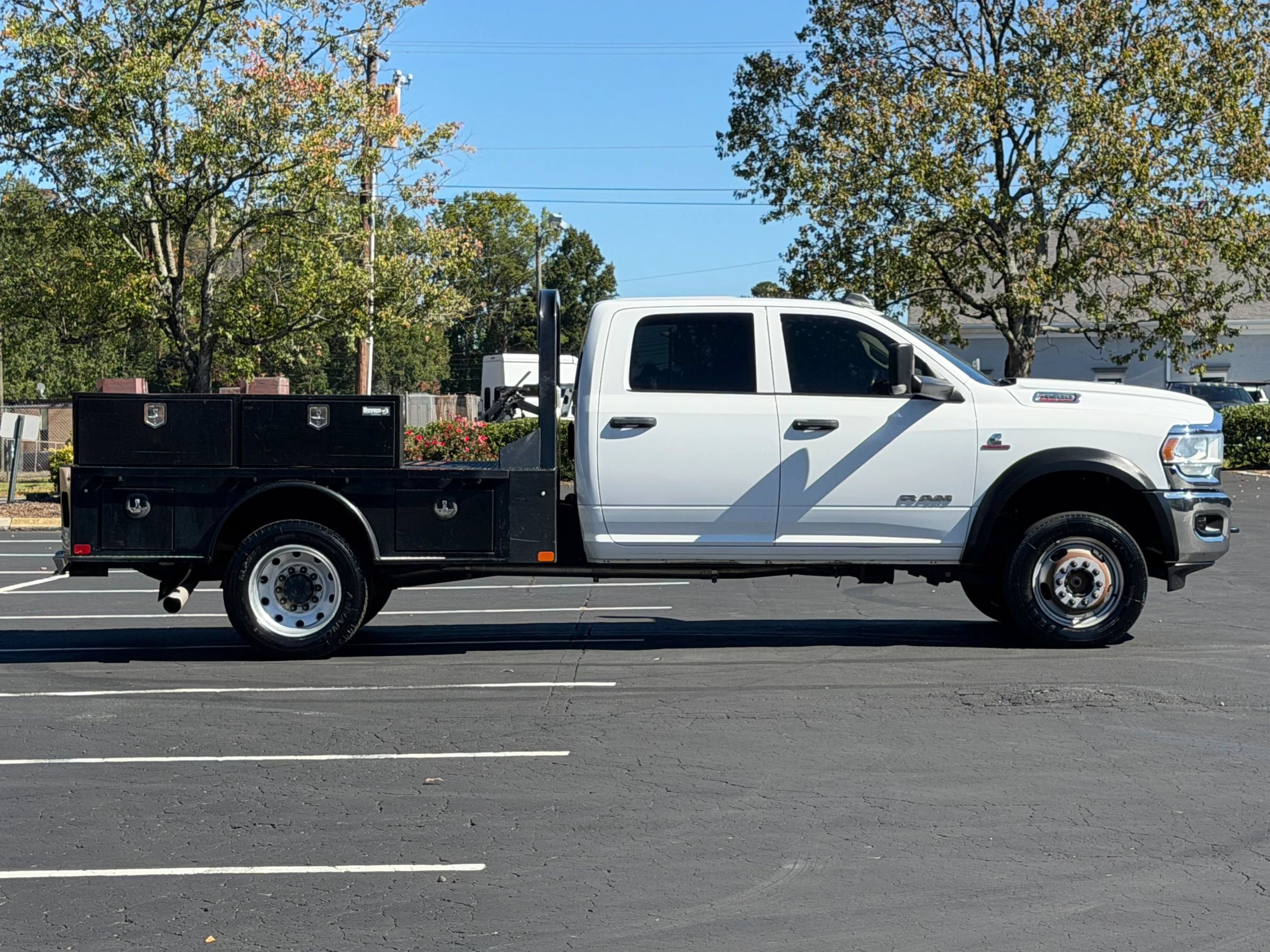 Used 2020 RAM 4500 Tradesman w/ Chrome Appearance Group AWD/4WD image 5