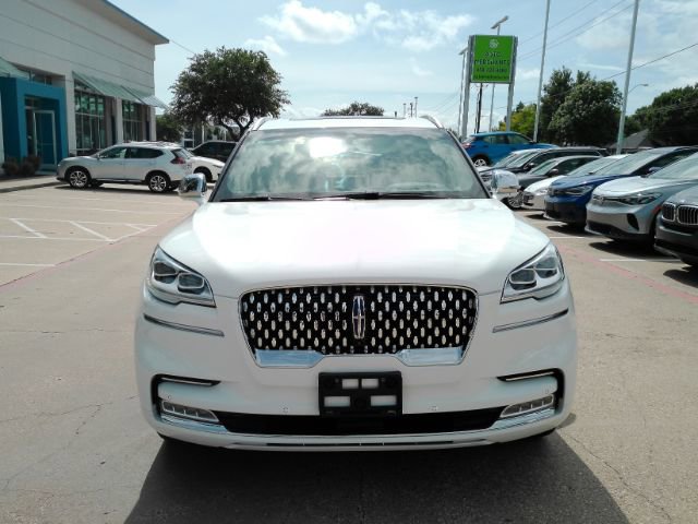 Used 2022 Lincoln Aviator Black Label Grand Touring w/ Class IV Trailer Tow Package AWD/4WD image 2