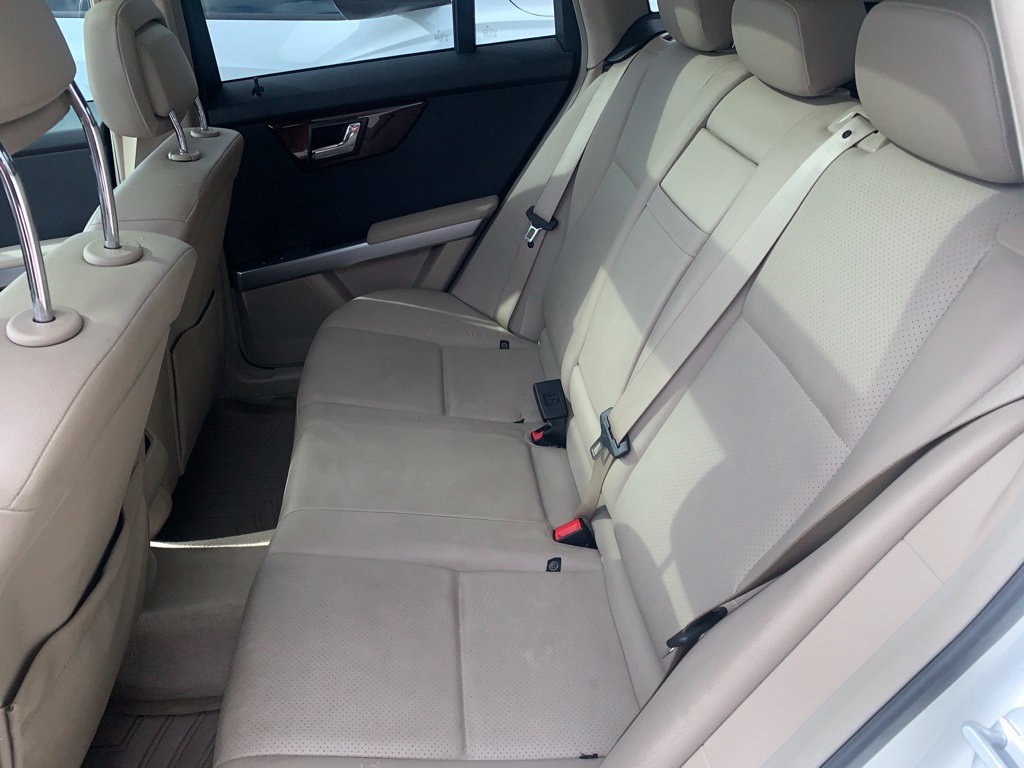 Used 2010 Mercedes-Benz GLK 350 4MATIC image 30