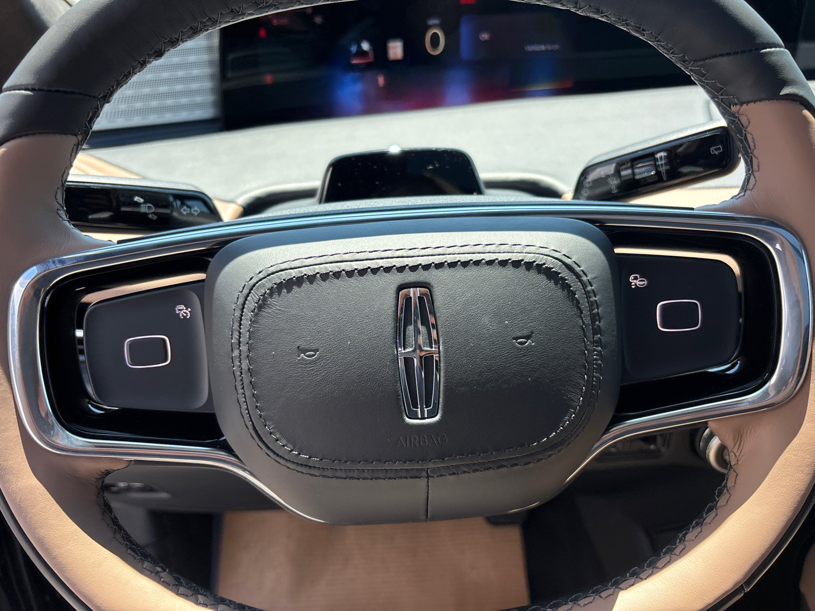 New 2026 Lincoln Navigator L Black Label AWD/4WD image 15