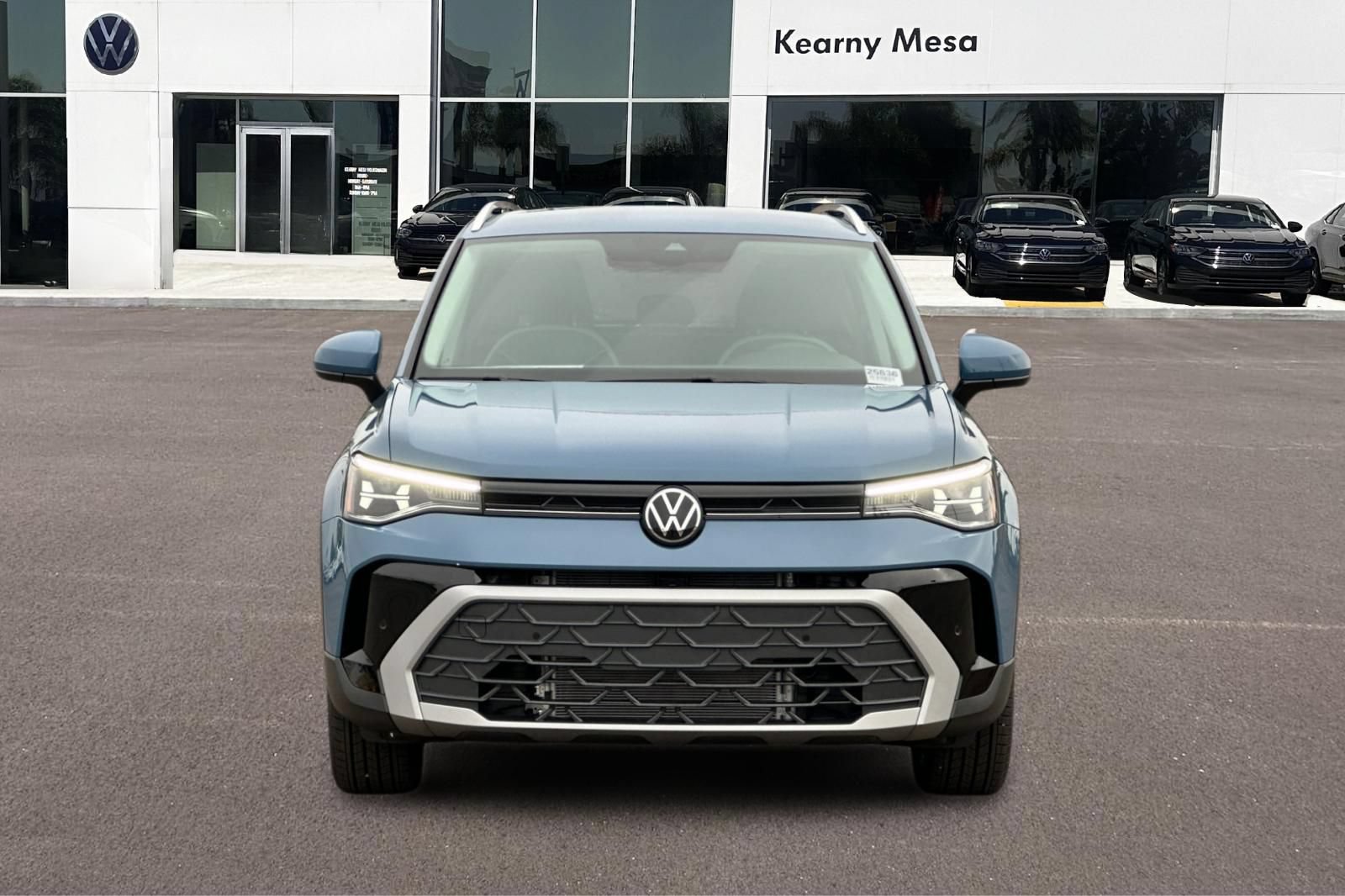 New 2026 Volkswagen Taos SE FWD image 9