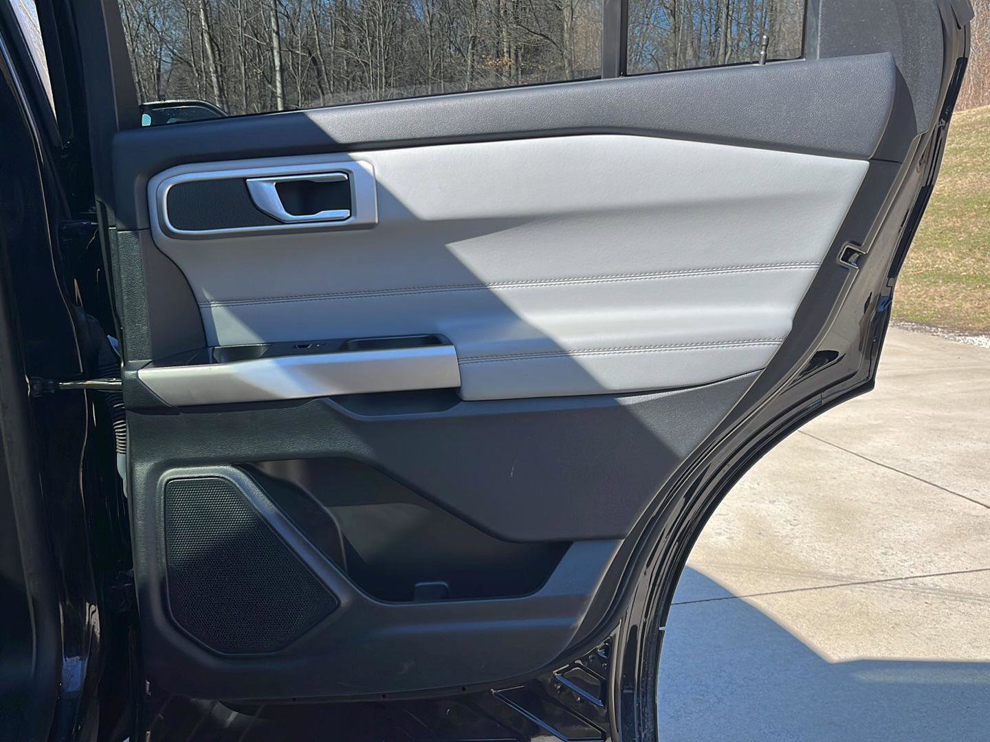 Used 2023 Ford Explorer XLT w/ Equipment Group 202A image 28