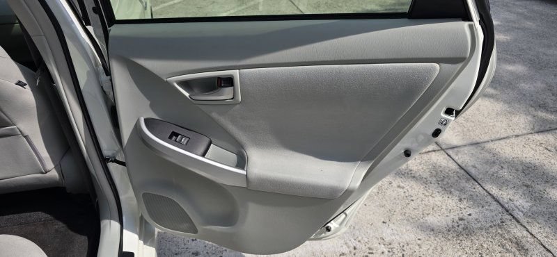 Used 2012 Toyota Prius Three FWD image 33