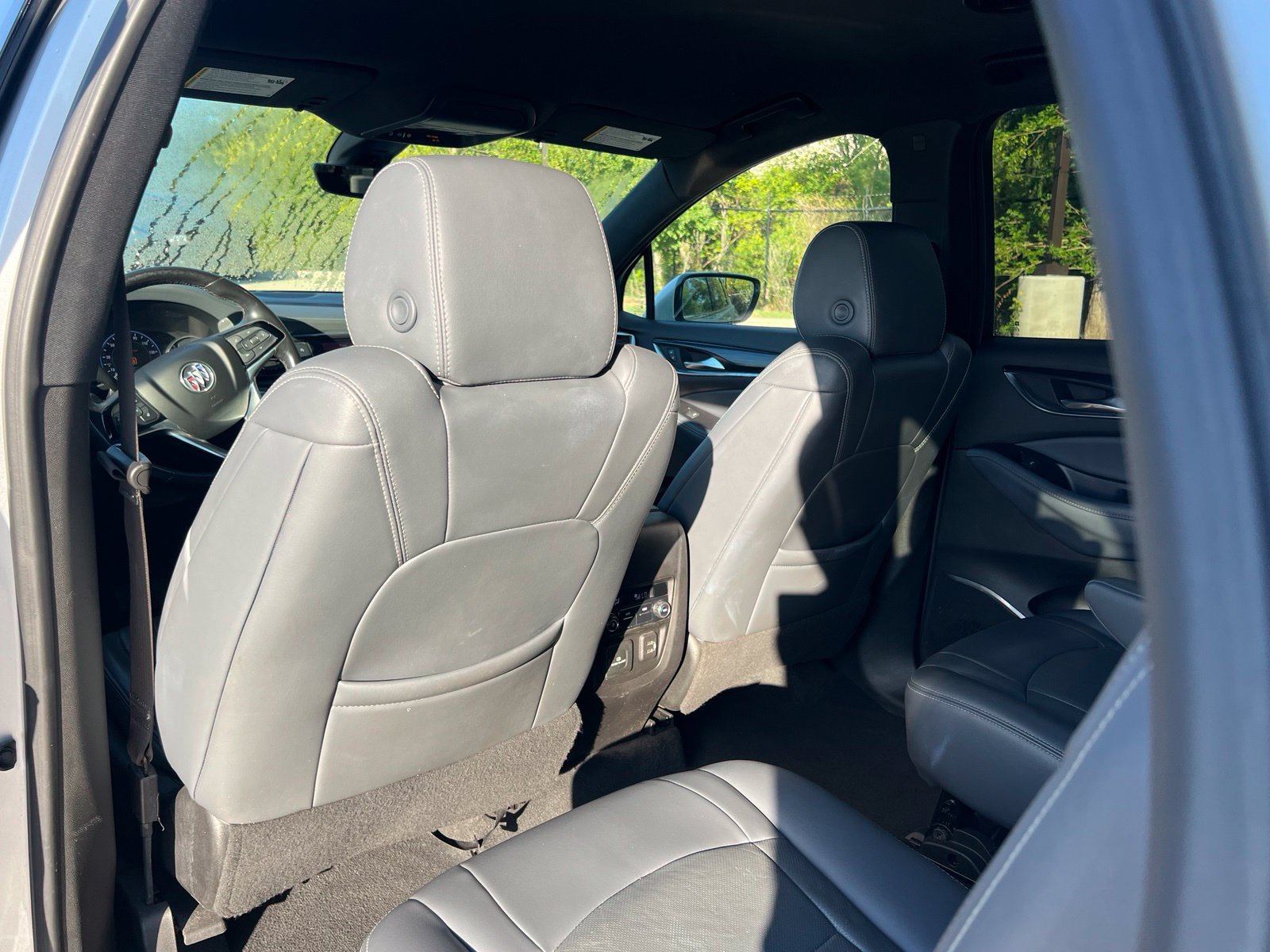 Used 2022 Buick Enclave Premium FWD image 18