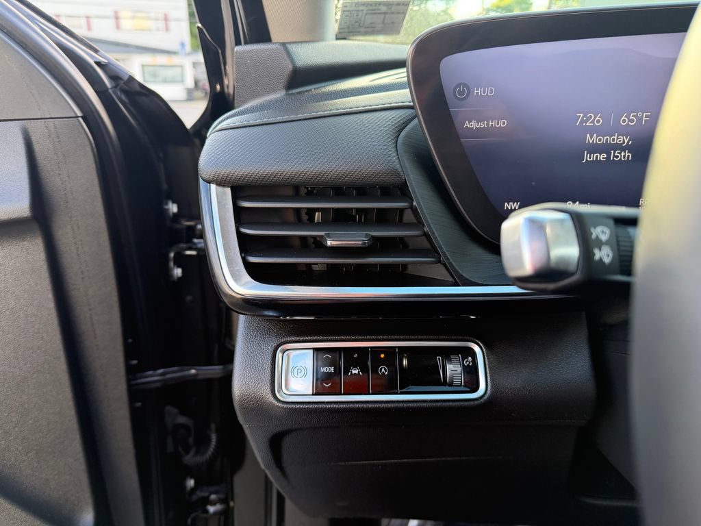 Used 2025 Buick Envision Preferred AWD/4WD image 14