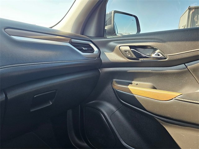 Used 2021 GMC Acadia SLE image 26