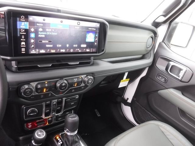 New 2026 Jeep Gladiator Mojave AWD/4WD image 25