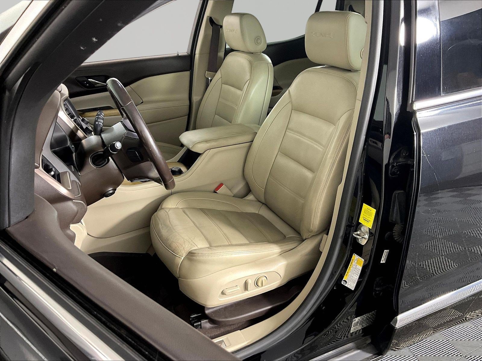 Used 2018 GMC Acadia Denali w/ LPO, Floor Liner Package AWD/4WD image 21
