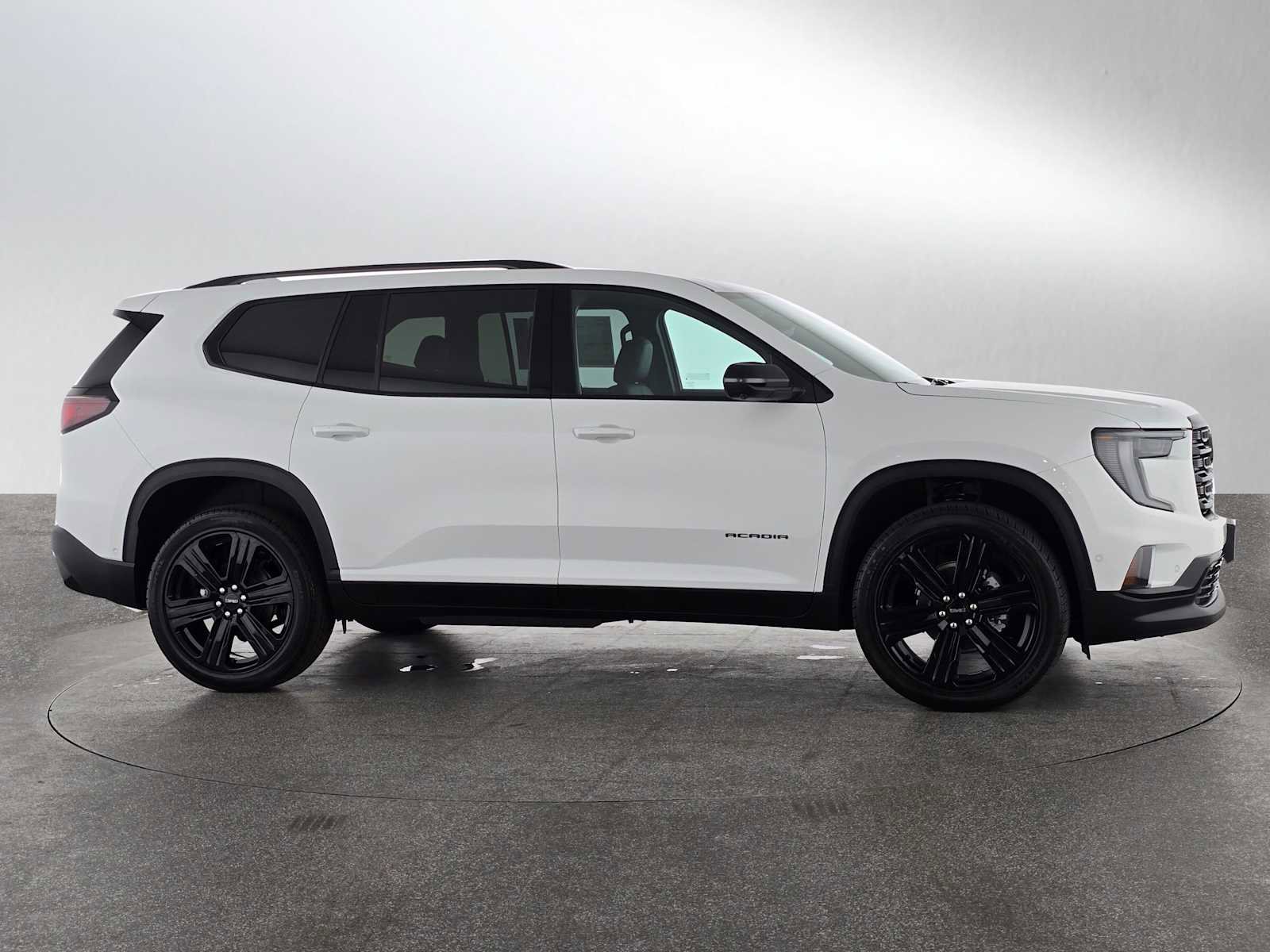 New 2026 GMC Acadia Elevation w/ Super Cruise Package image 2