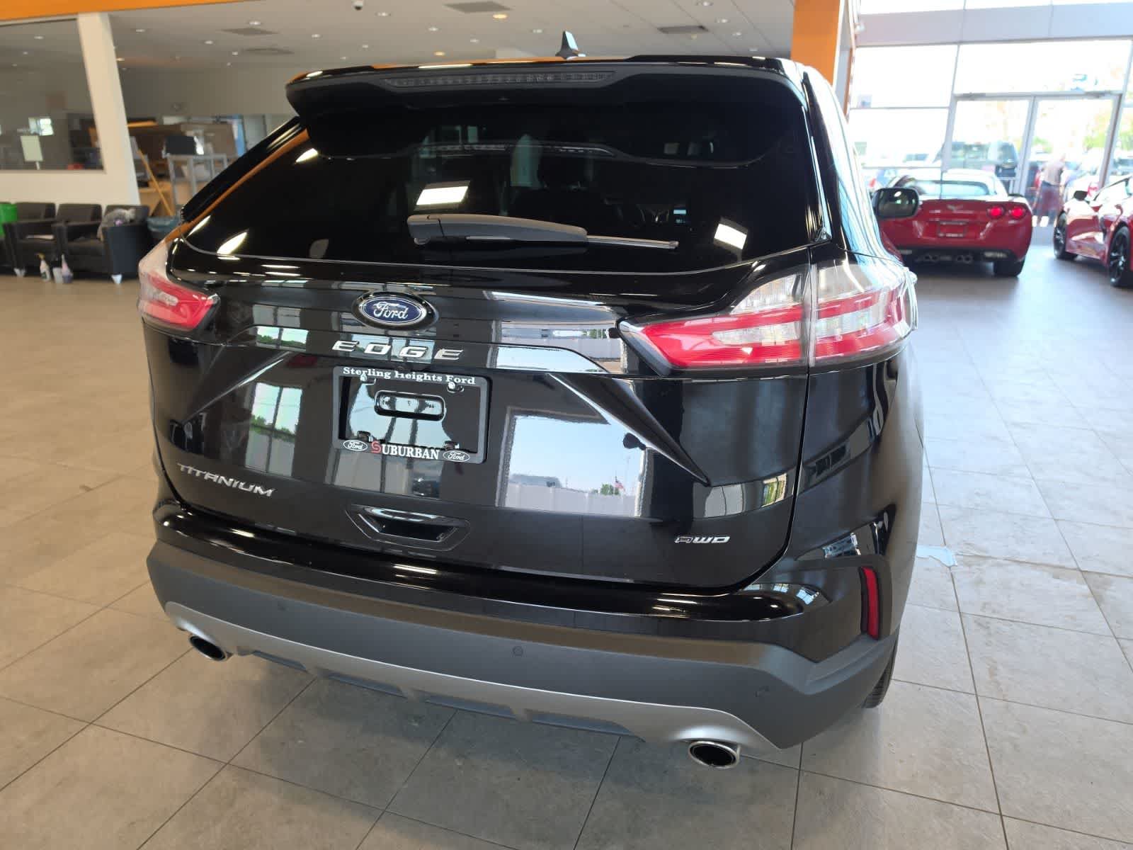 Used 2024 Ford Edge Titanium AWD/4WD image 9
