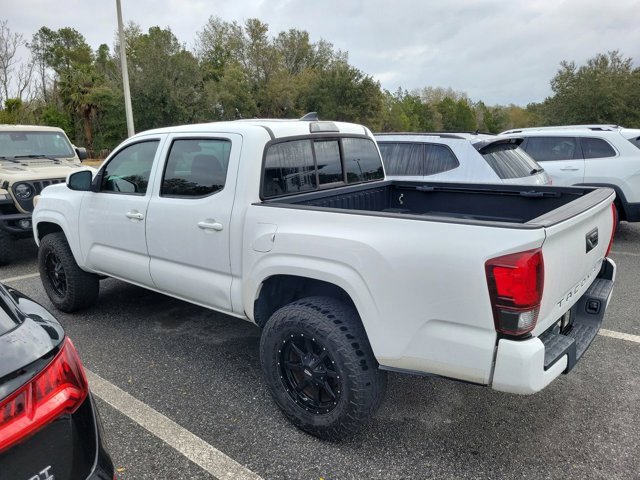 Used 2018 Toyota Tacoma SR image 7