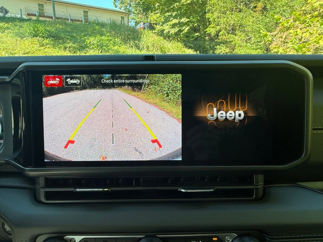 New 2025 Jeep Wrangler Unlimited Sahara image 27