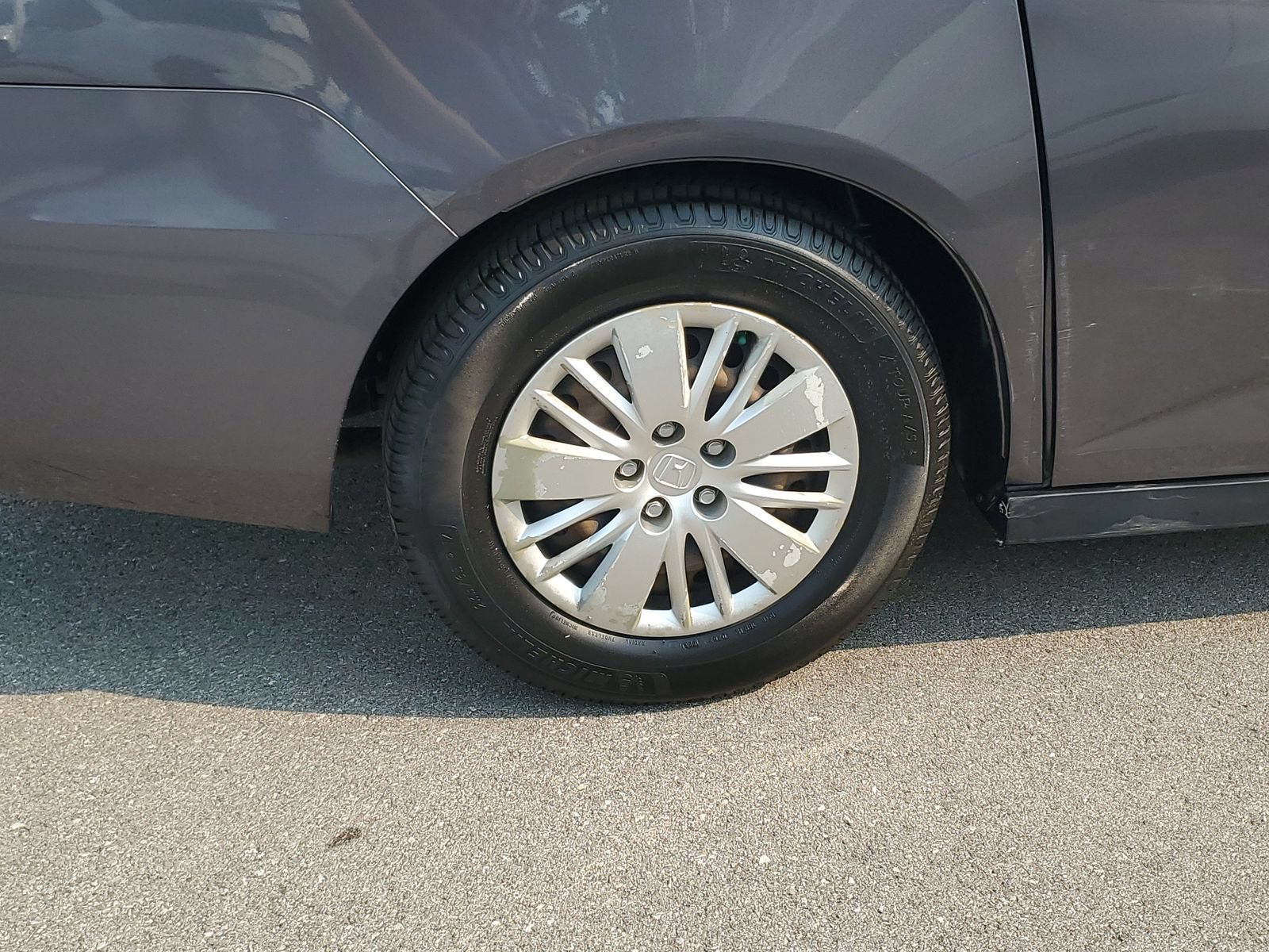 Used 2015 Honda Odyssey LX image 5