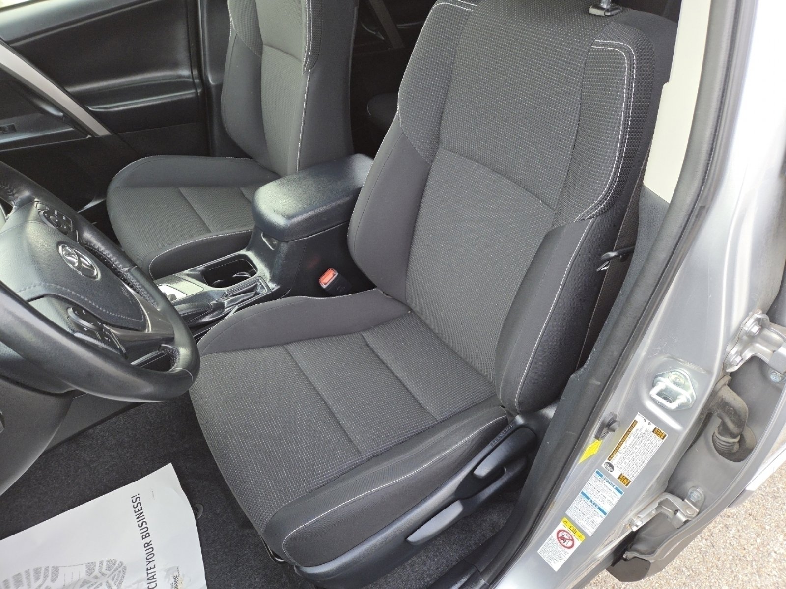 Used 2018 Toyota RAV4 XLE image 26