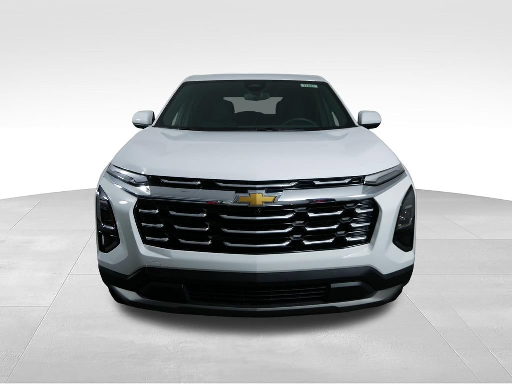 Used 2025 Chevrolet Equinox LT AWD/4WD image 3