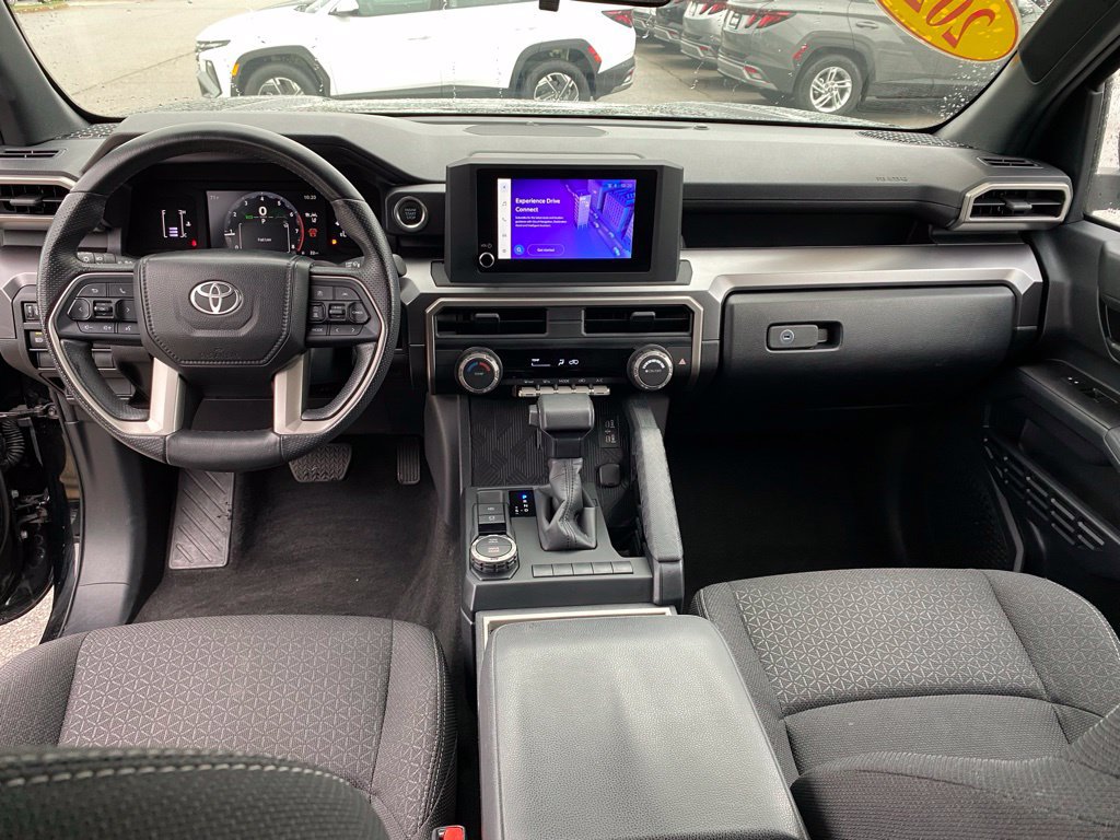 Used 2025 Toyota 4Runner SR5 RWD image 31