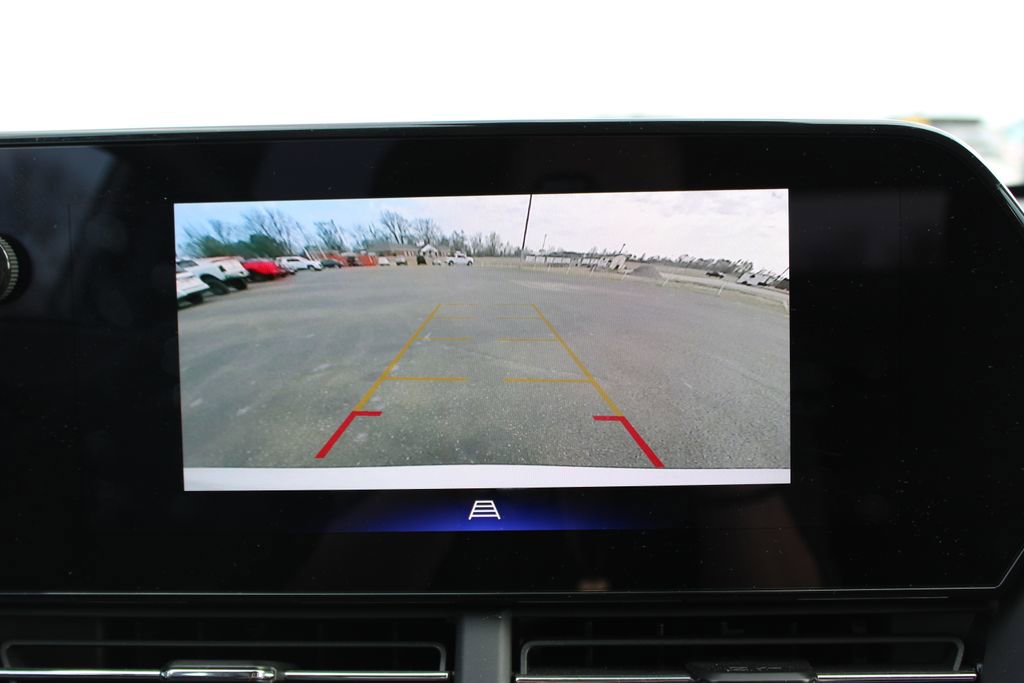 Used 2025 Chevrolet Trax LT w/ LT Convenience Package image 34