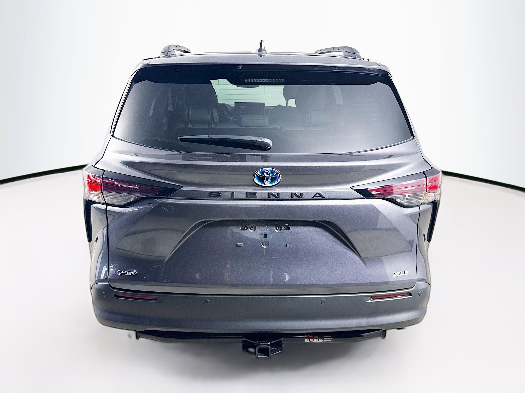 Used 2025 Toyota Sienna XLE FWD image 33